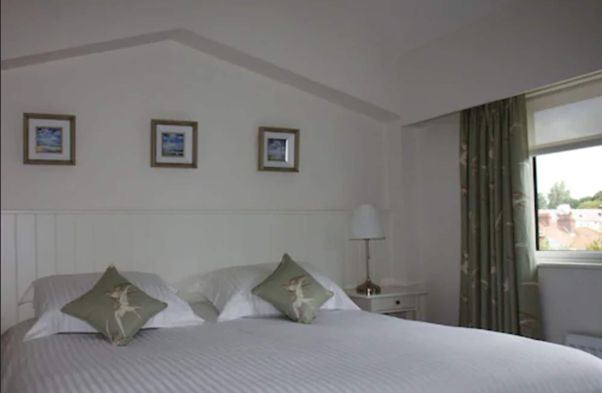 Ommaroo Hotel Saint Helier Exterior foto